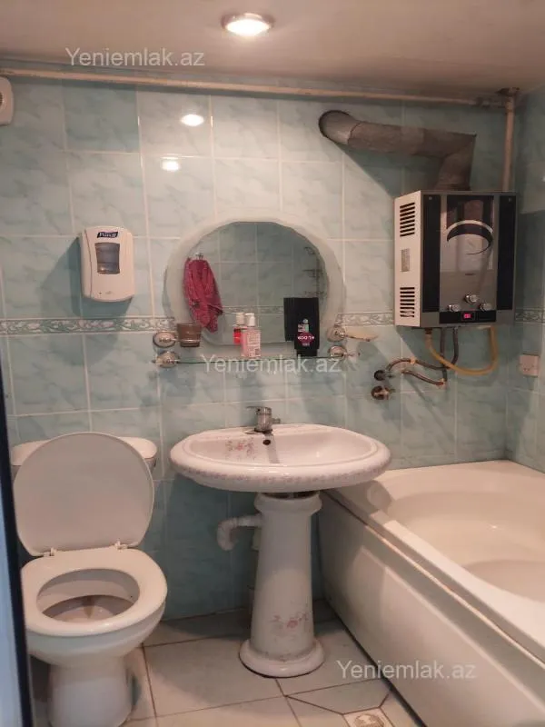 Satılır 1 otaqlı köhnə tikili 33 m²