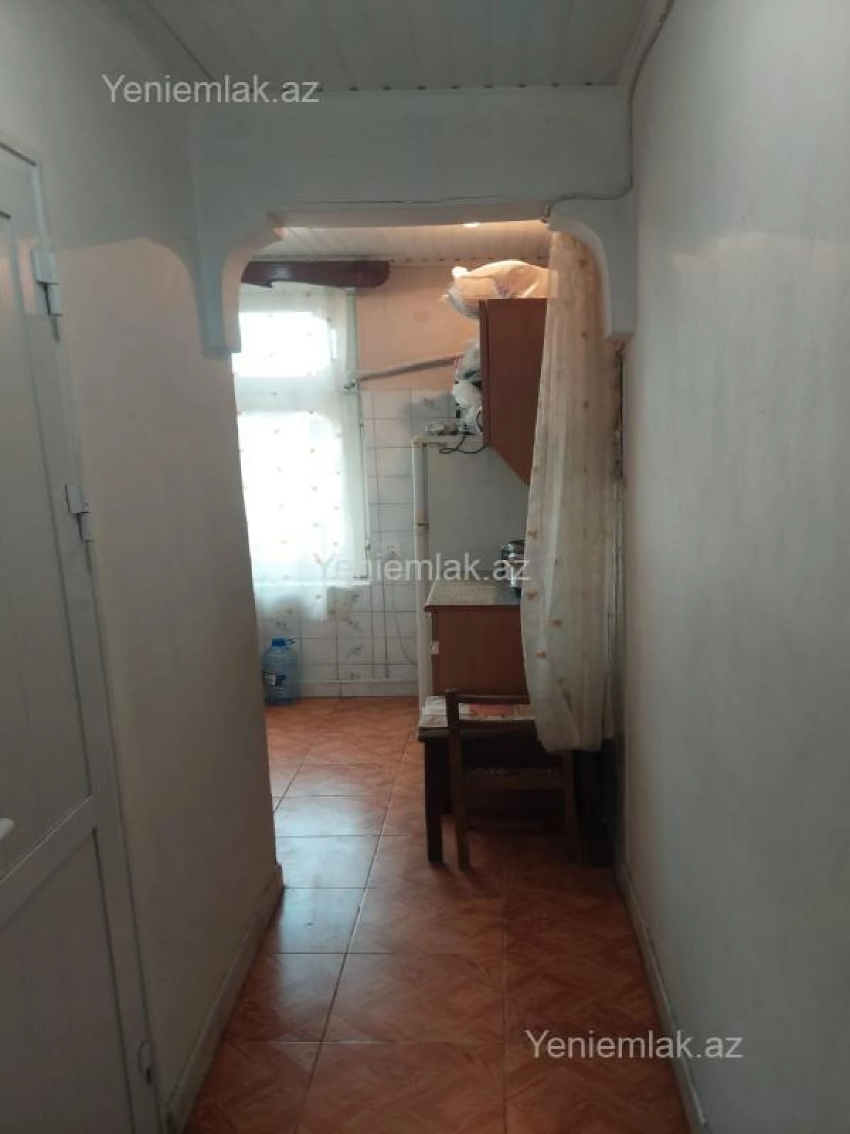 Satılır 1 otaqlı köhnə tikili 33 m²