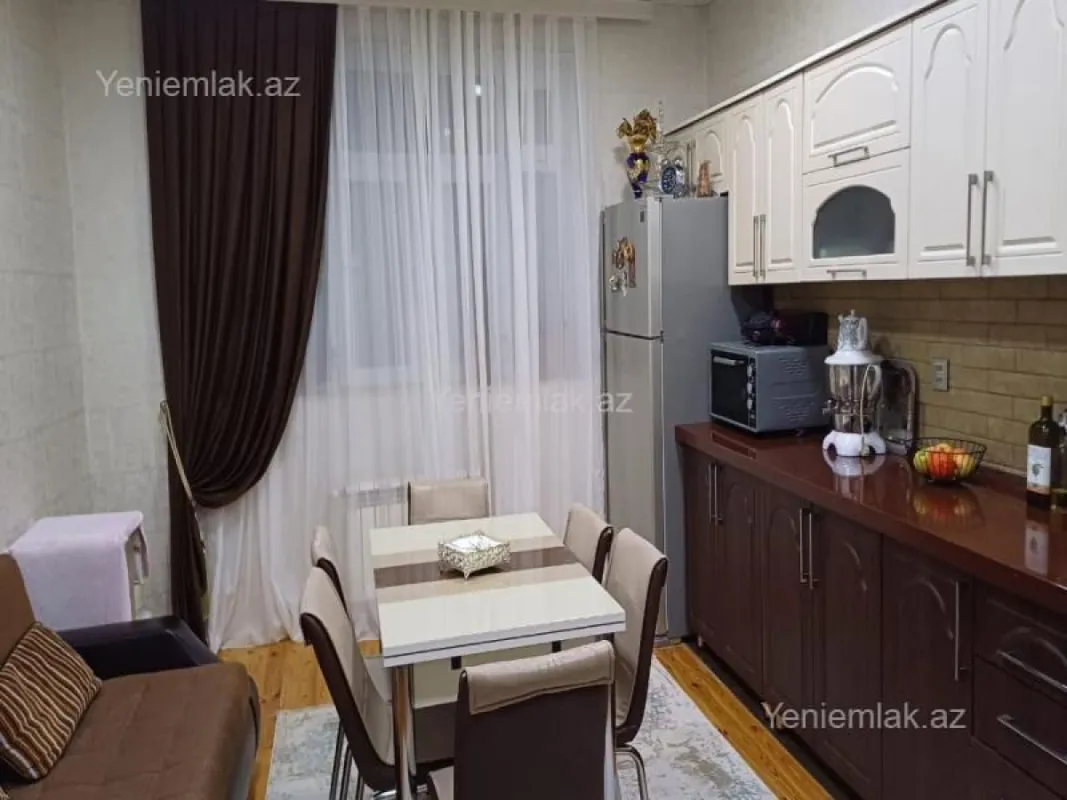 Satılır 4 otaqlı həyət evi 150 m²