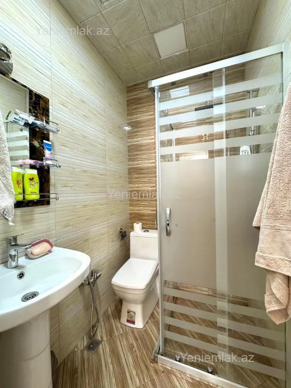 Satılır 4 otaqlı yeni tikili 128 m²