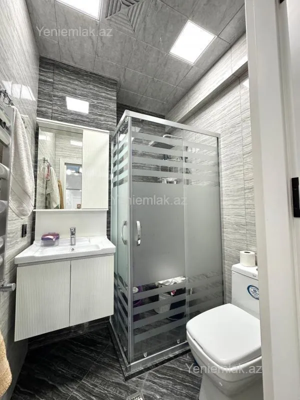 Satılır 4 otaqlı yeni tikili 128 m²