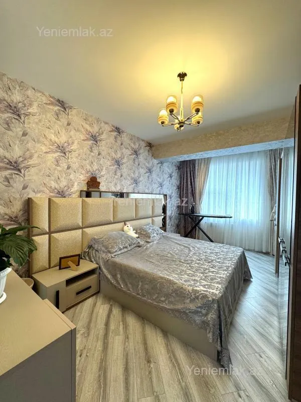 Satılır 4 otaqlı yeni tikili 128 m²