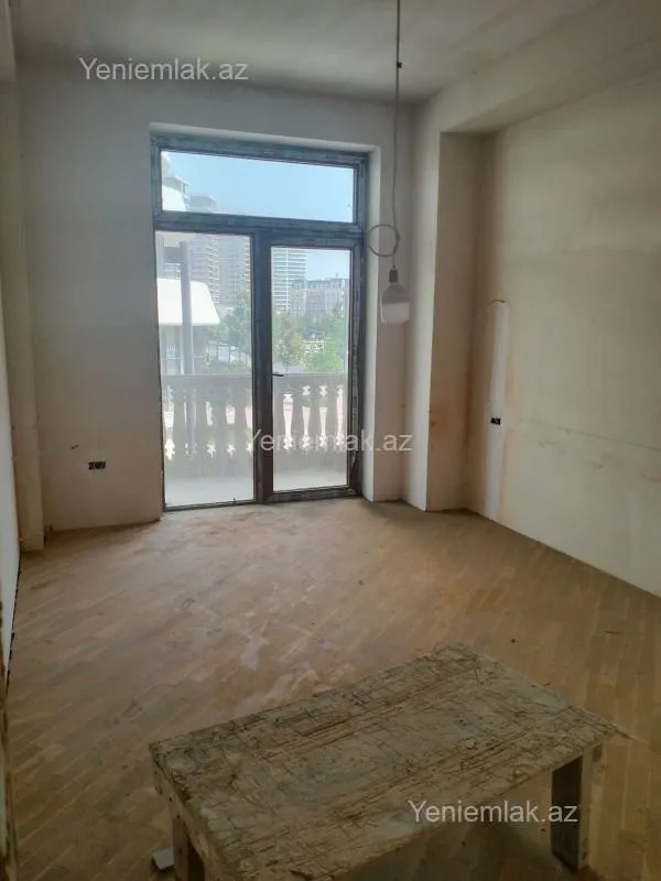 Satılır 3 otaqlı yeni tikili 129 m²