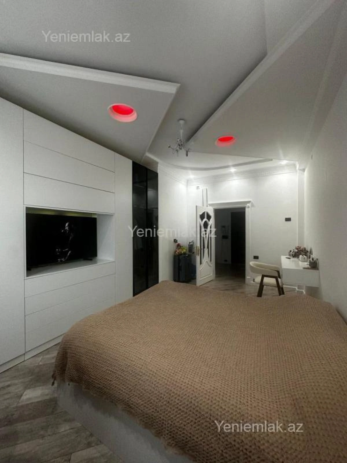 Satılır 2 otaqlı yeni tikili 80 m²