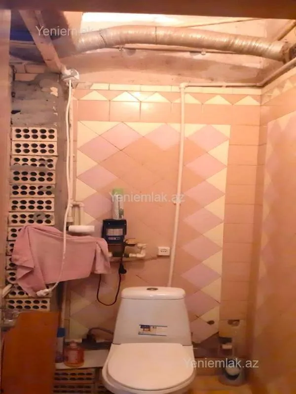 Satılır 3 otaqlı köhnə tikili 65 m²