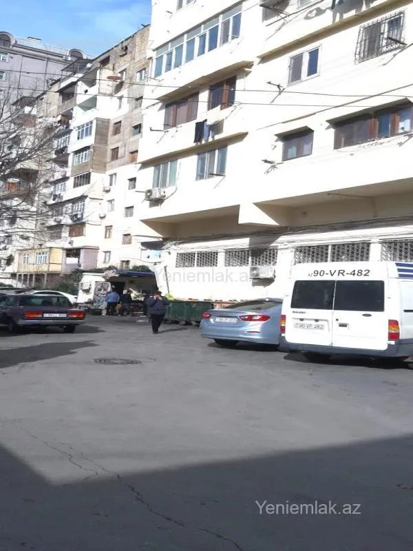 Satılır 3 otaqlı köhnə tikili 65 m²