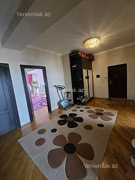 Satılır 3 otaqlı yeni tikili 130 m²