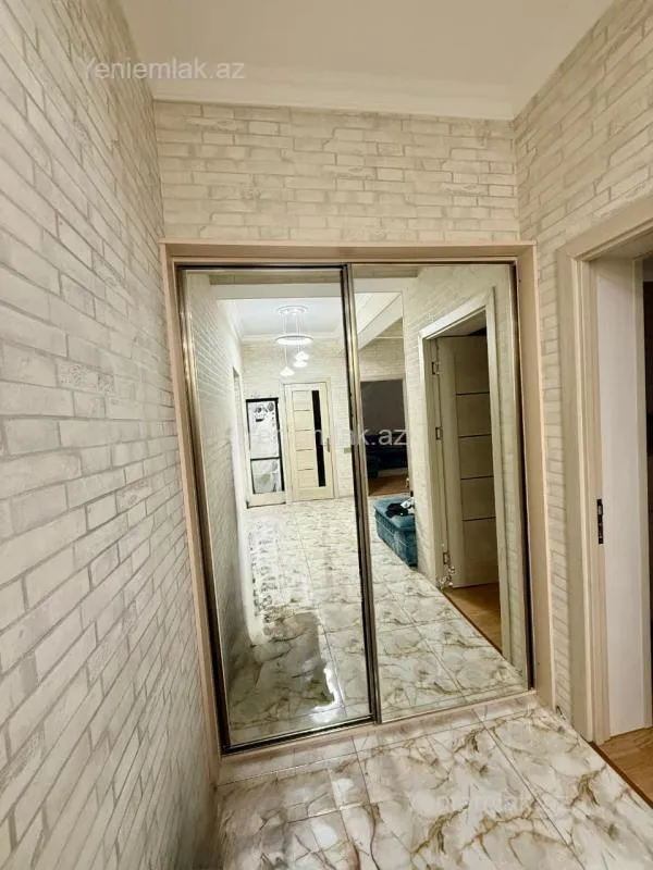 Satılır 2 otaqlı yeni tikili 82 m²