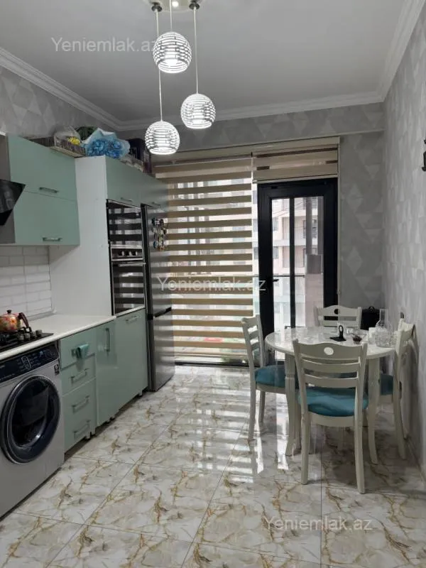 Satılır 2 otaqlı yeni tikili 82 m²