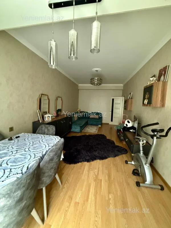 Satılır 2 otaqlı yeni tikili 82 m²