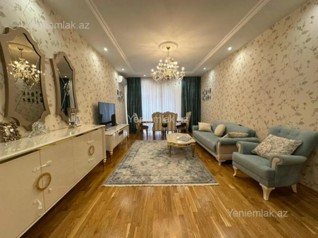 Satılır 3 otaqlı yeni tikili 130 m²