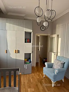 Satılır 3 otaqlı yeni tikili 130 m²