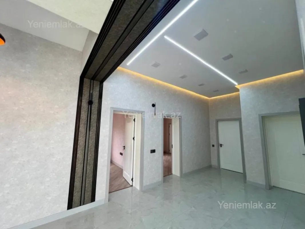 Satılır 4 otaqlı həyət evi 185 m²
