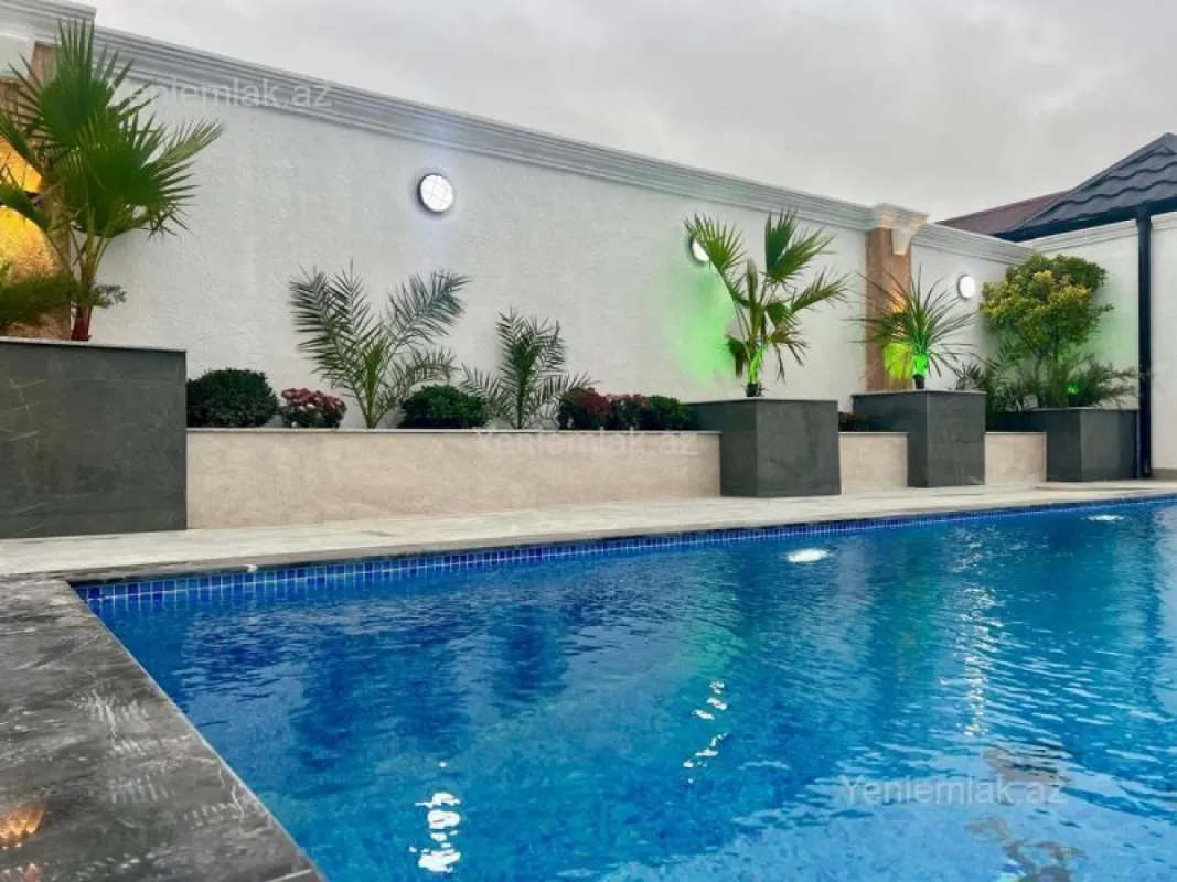 Satılır 4 otaqlı həyət evi 185 m²