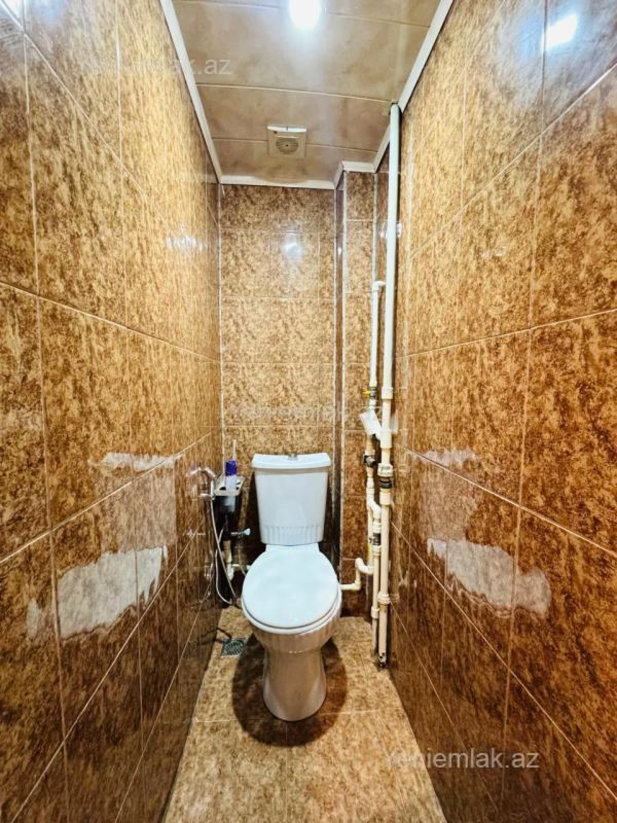 Satılır 2 otaqlı köhnə tikili 70 m²