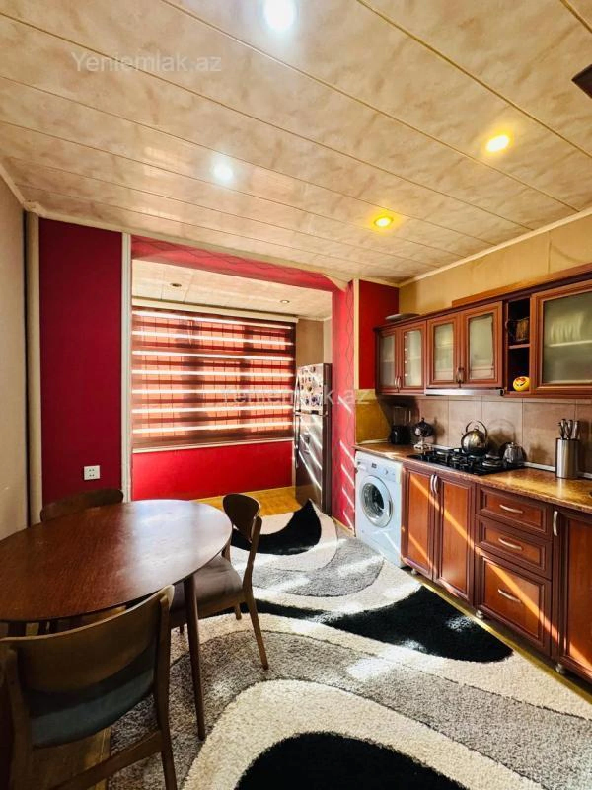 Satılır 2 otaqlı köhnə tikili 70 m²