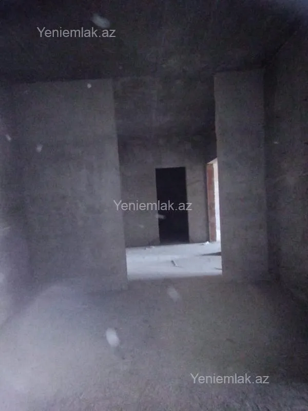 Satılır 3 otaqlı yeni tikili 155 m²