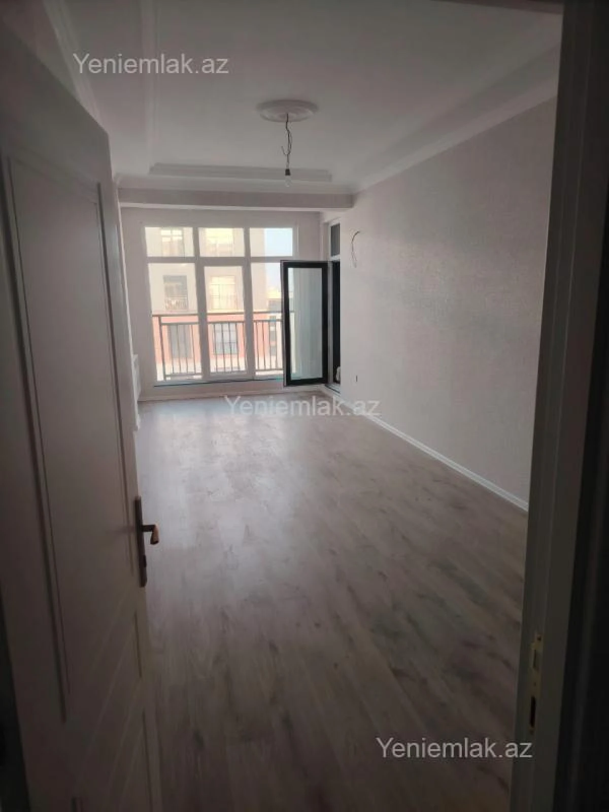 Satılır 2 otaqlı yeni tikili 74 m²