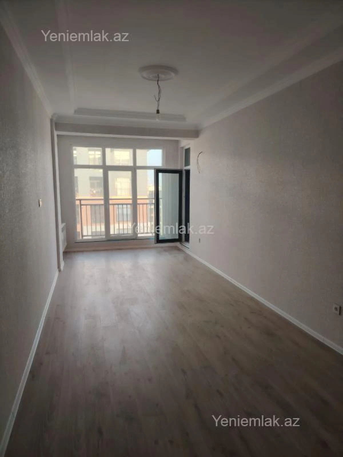 Satılır 2 otaqlı yeni tikili 74 m²