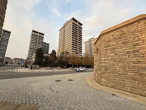 Satılır 3 otaqlı yeni tikili 157 m²