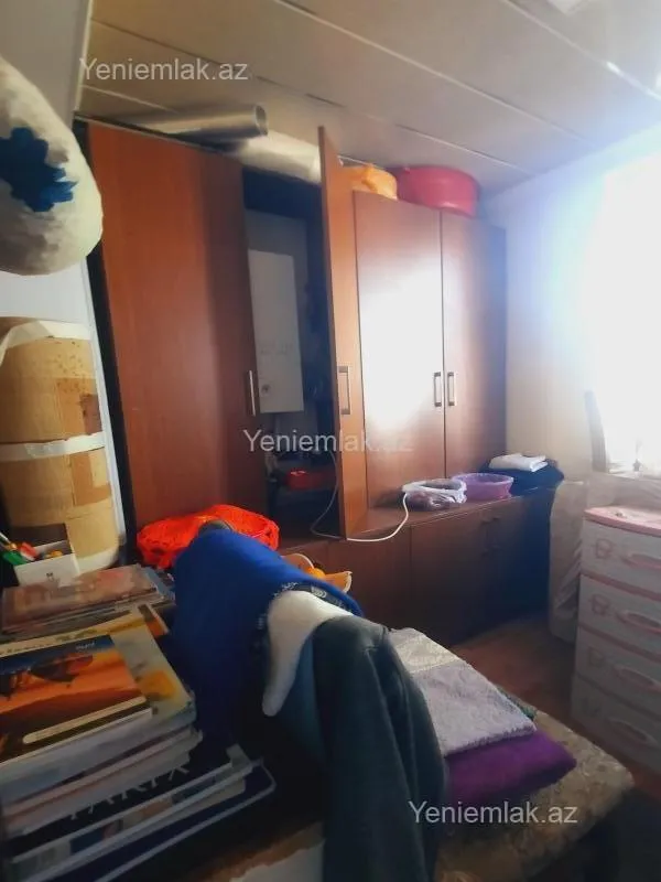 Satılır 3 otaqlı köhnə tikili 67 m²