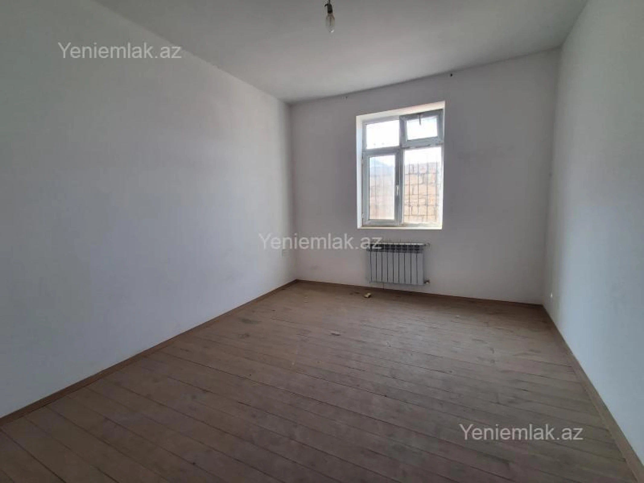 Satılır 4 otaqlı həyət evi 137 m²