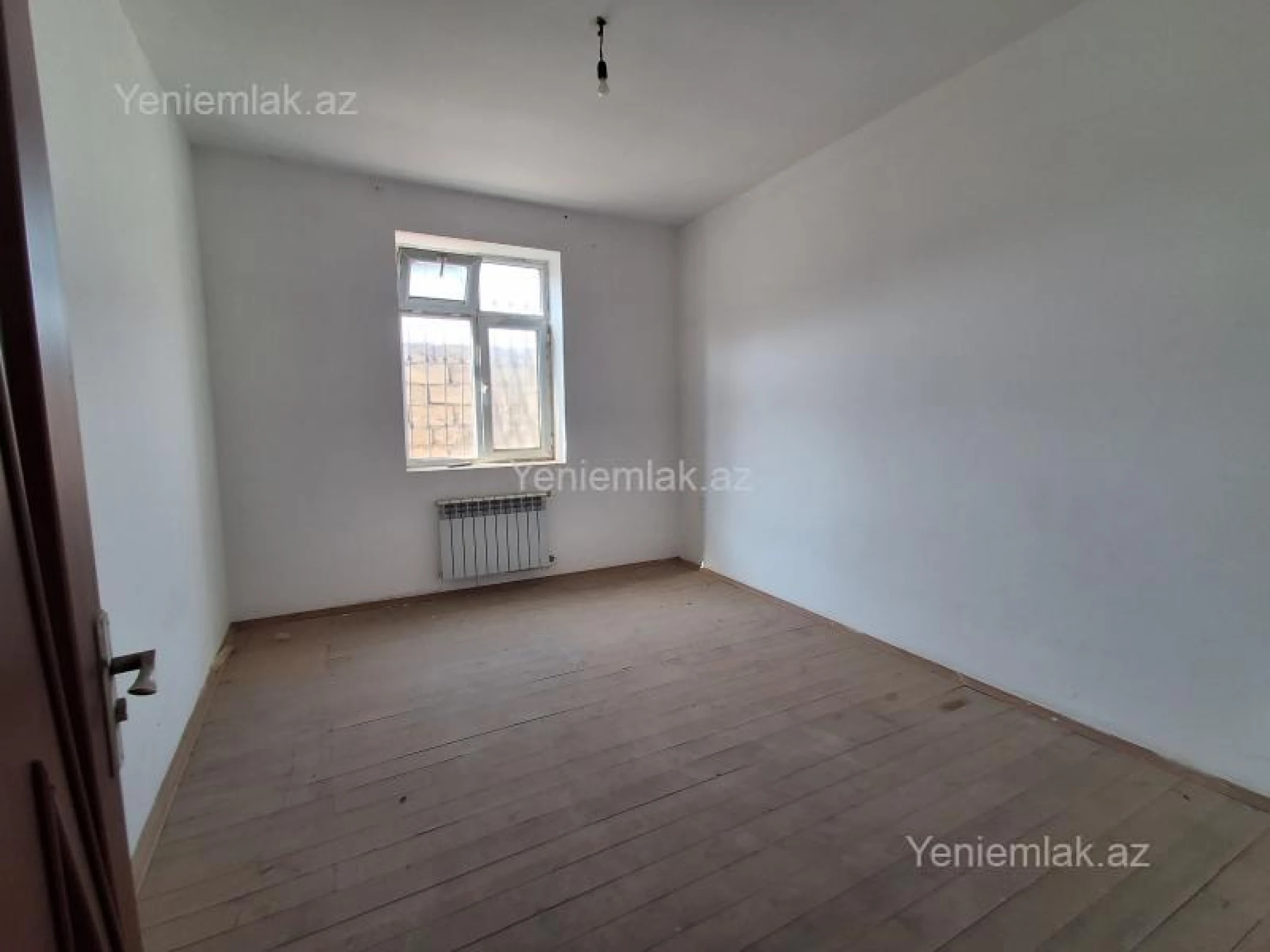 Satılır 4 otaqlı həyət evi 137 m²