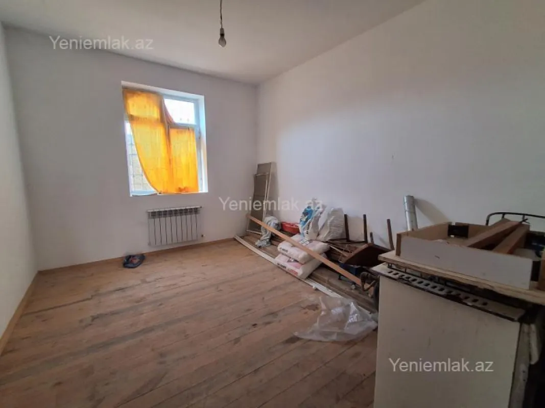 Satılır 4 otaqlı həyət evi 137 m²
