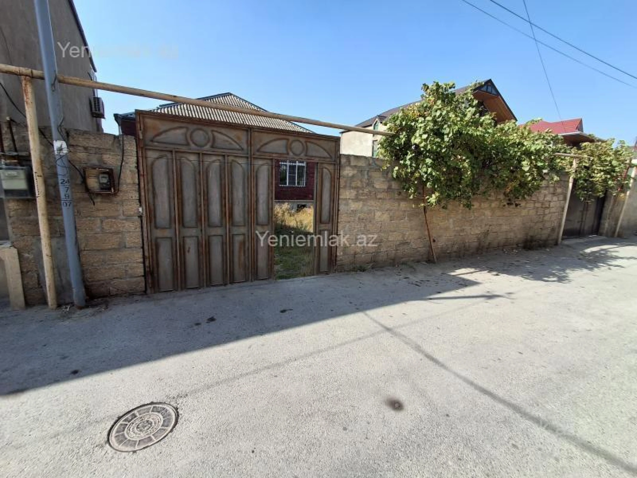 Satılır 4 otaqlı həyət evi 137 m²