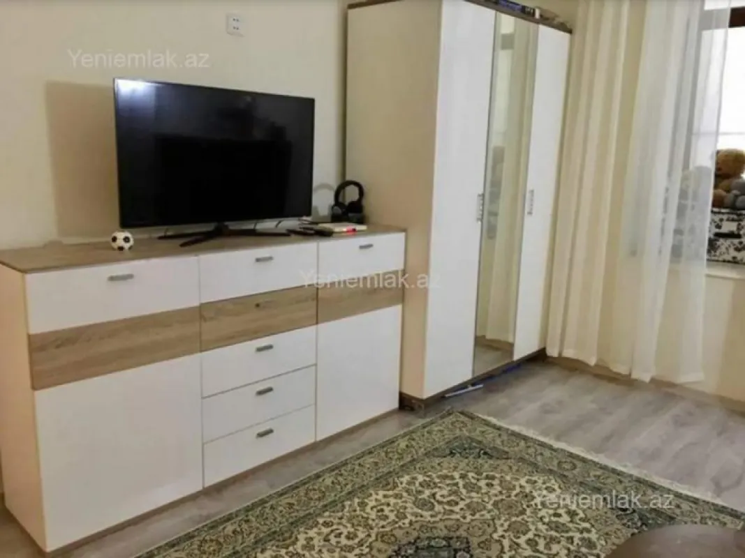 Satılır 2 otaqlı köhnə tikili 53 m²