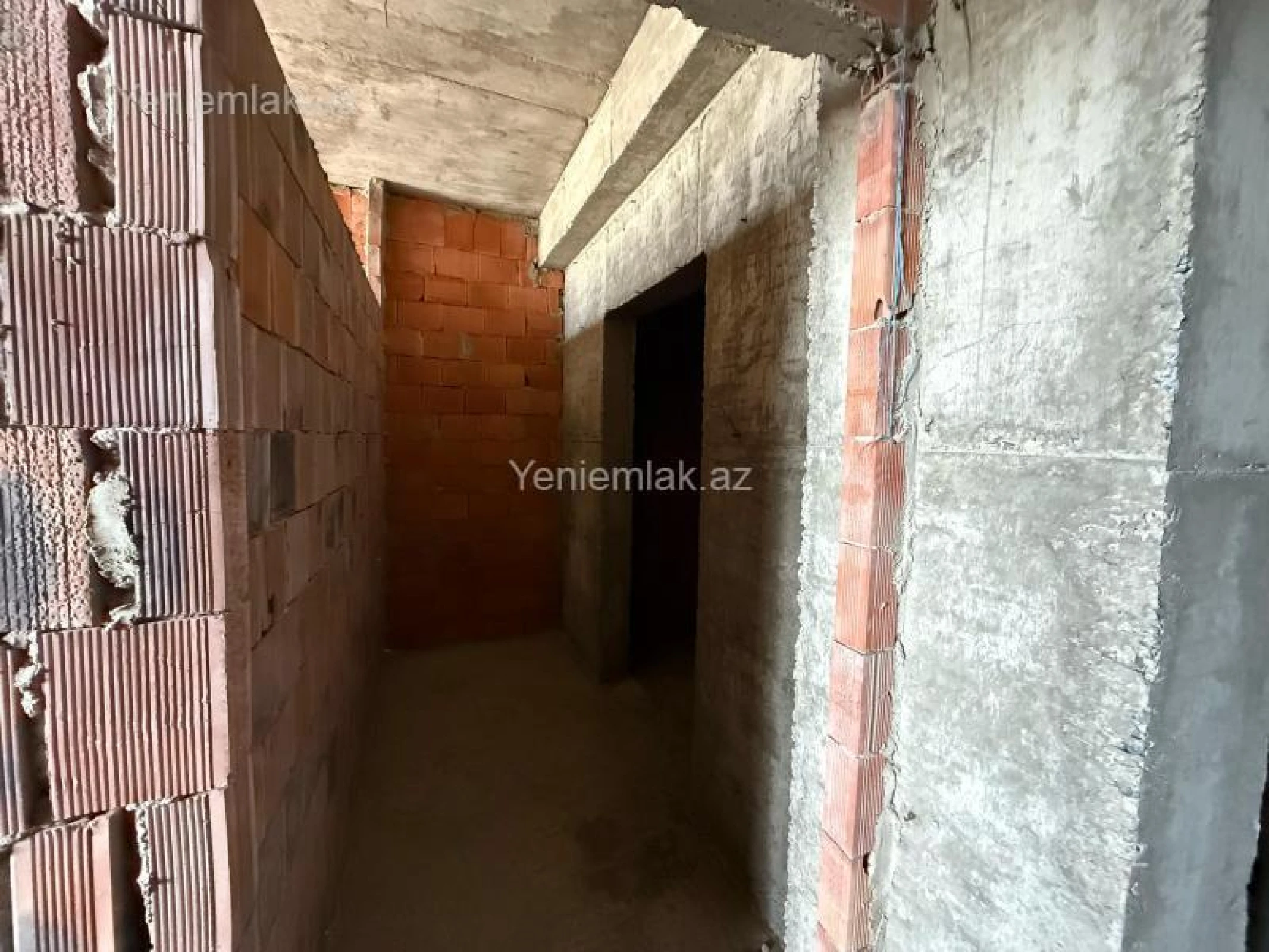 Satılır 1 otaqlı yeni tikili 70 m²