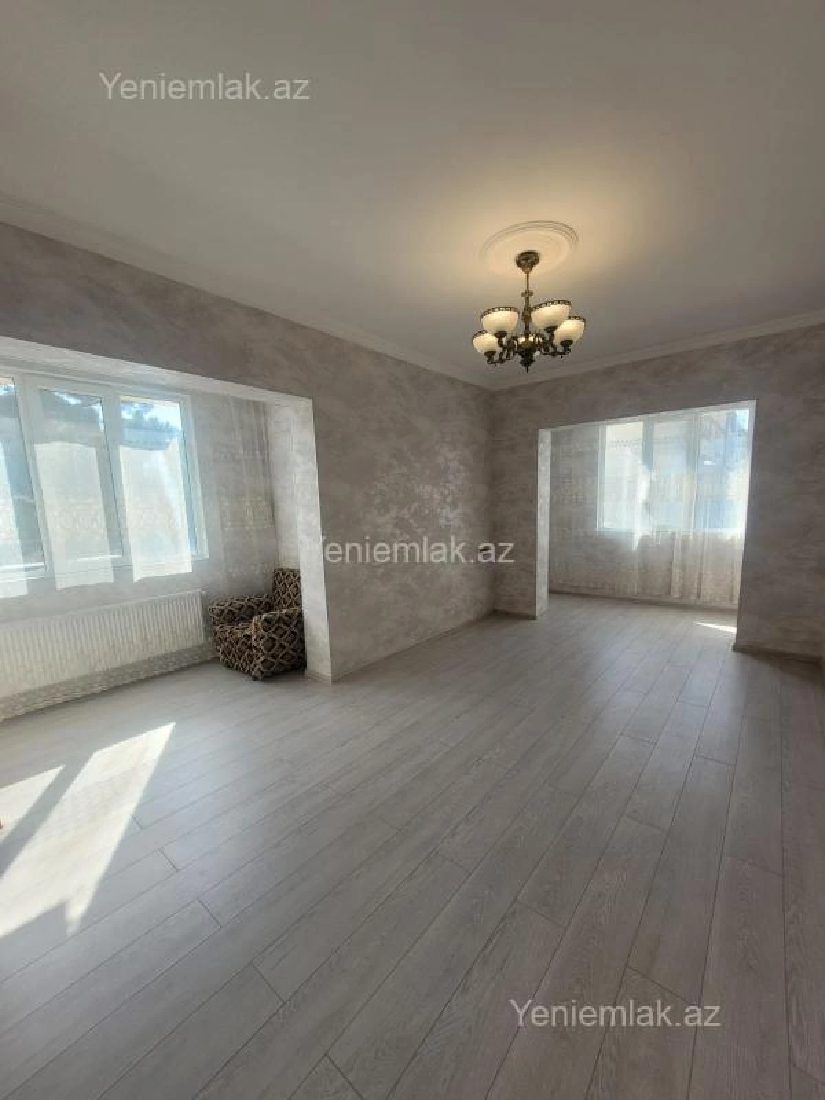 Satılır 1 otaqlı köhnə tikili 45 m²