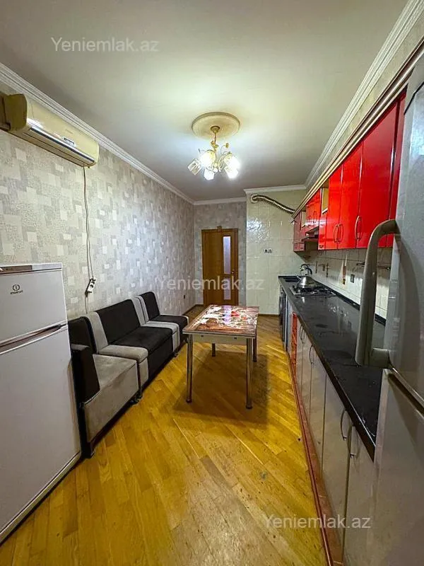 Satılır 3 otaqlı yeni tikili 130 m²