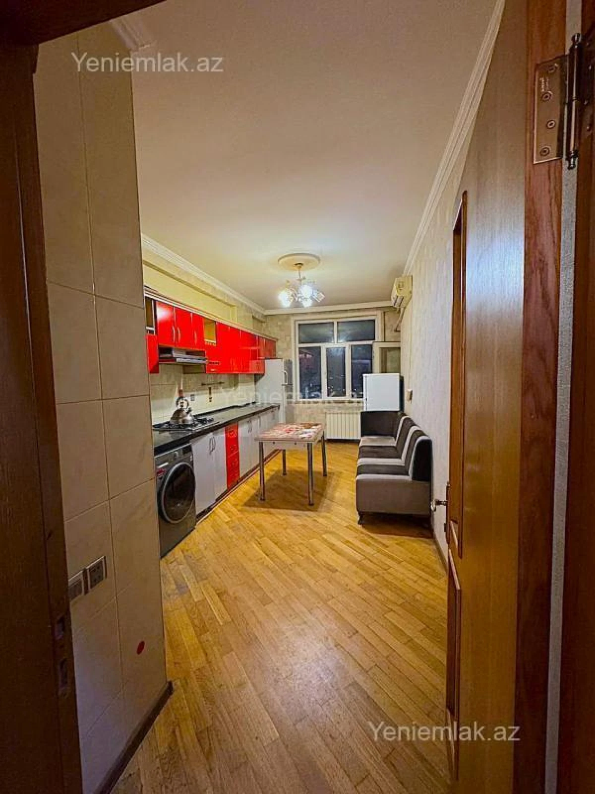 Satılır 3 otaqlı yeni tikili 130 m²