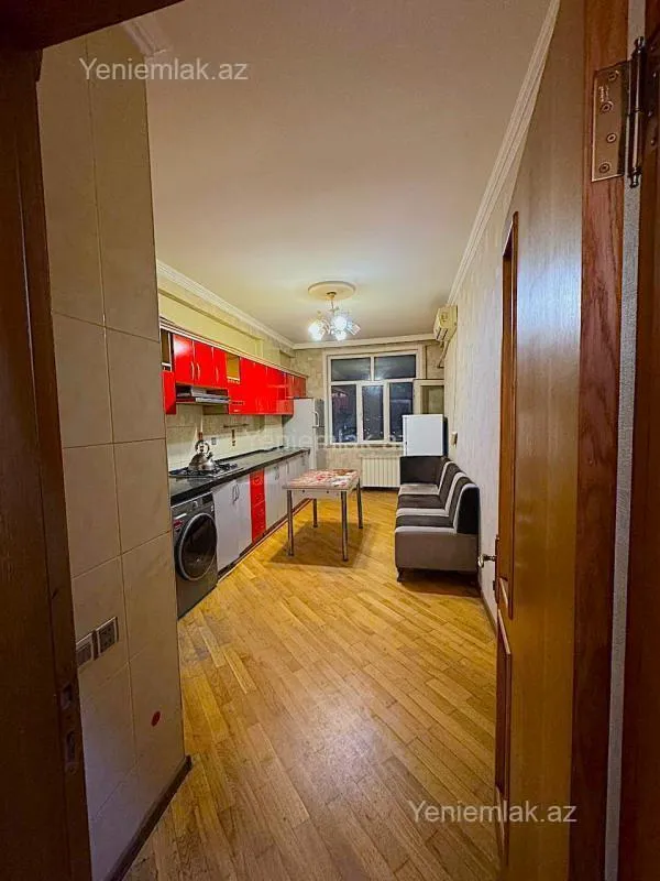 Satılır 3 otaqlı yeni tikili 130 m²