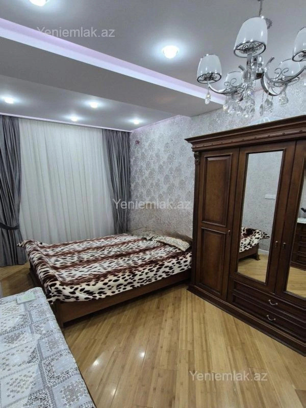 Satılır 3 otaqlı yeni tikili 83 m²
