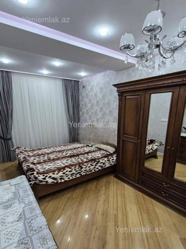 Satılır 3 otaqlı yeni tikili 83 m²