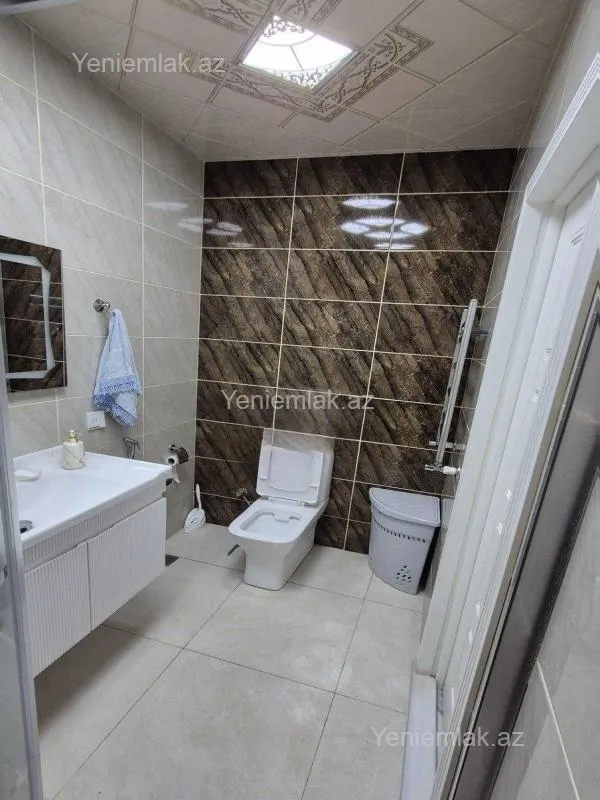 Satılır 3 otaqlı yeni tikili 83 m²