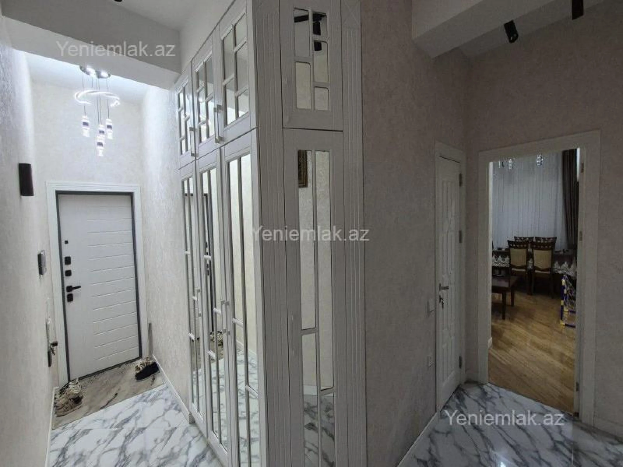 Satılır 3 otaqlı yeni tikili 83 m²