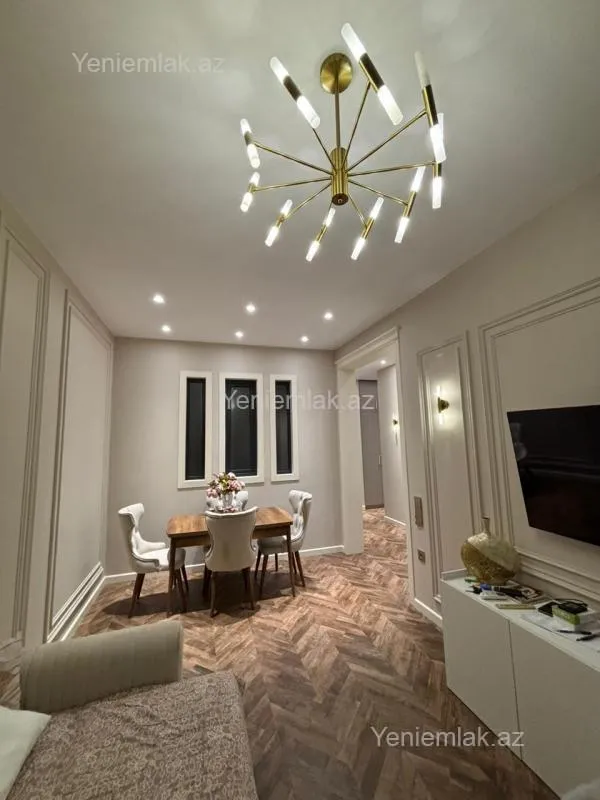 Satılır 2 otaqlı yeni tikili 64 m²