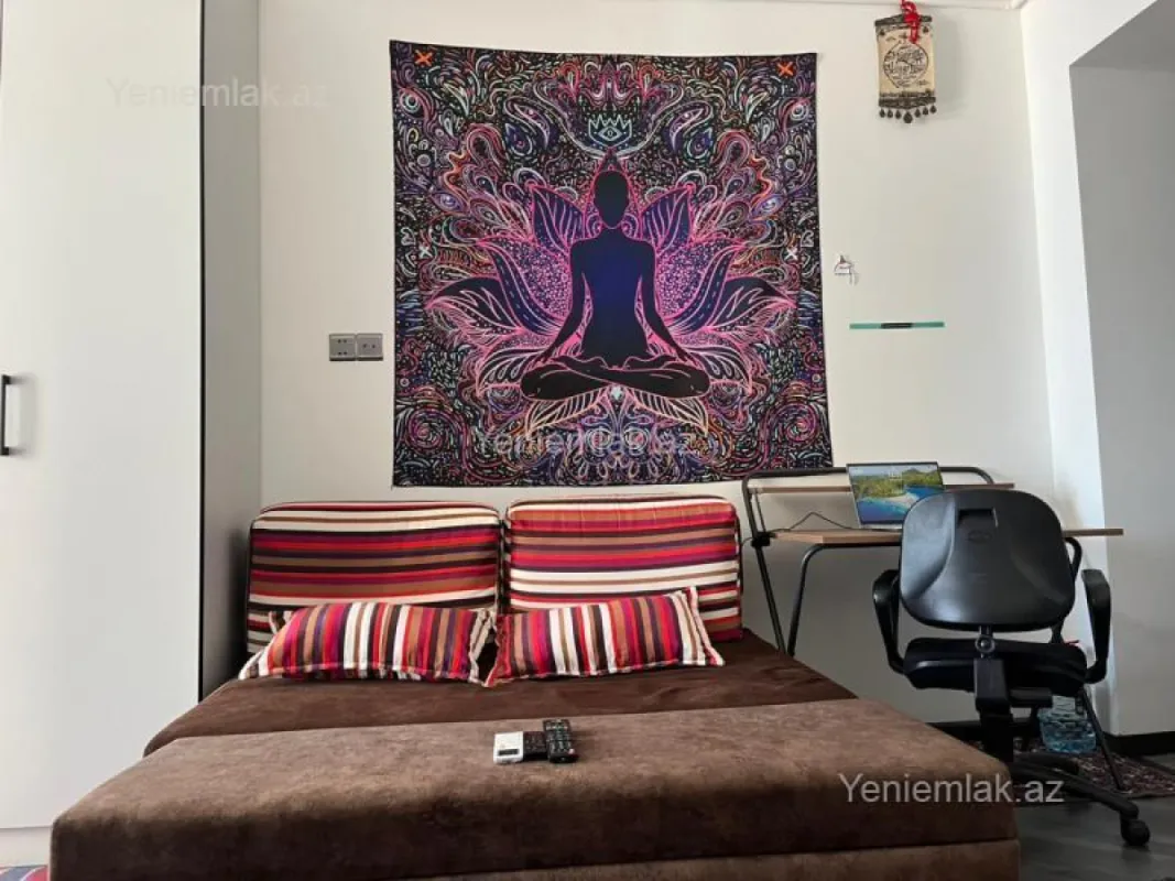 Satılır 1 otaqlı köhnə tikili 35 m²