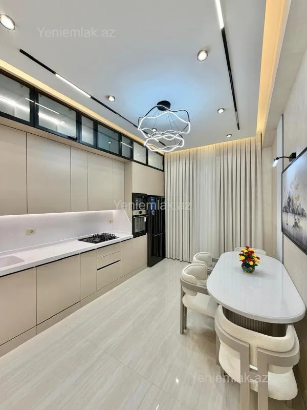 Satılır 2 otaqlı yeni tikili 90 m²