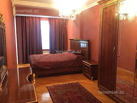 Satılır 3 otaqlı yeni tikili 165 m²