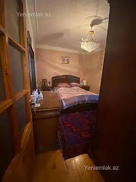 Satılır 2 otaqlı köhnə tikili 55 m²