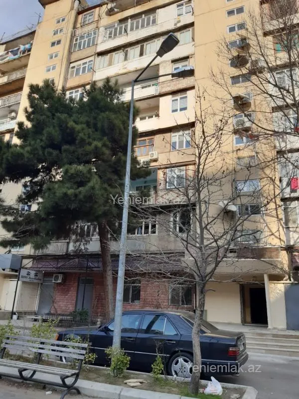 Satılır 2 otaqlı köhnə tikili 55 m²