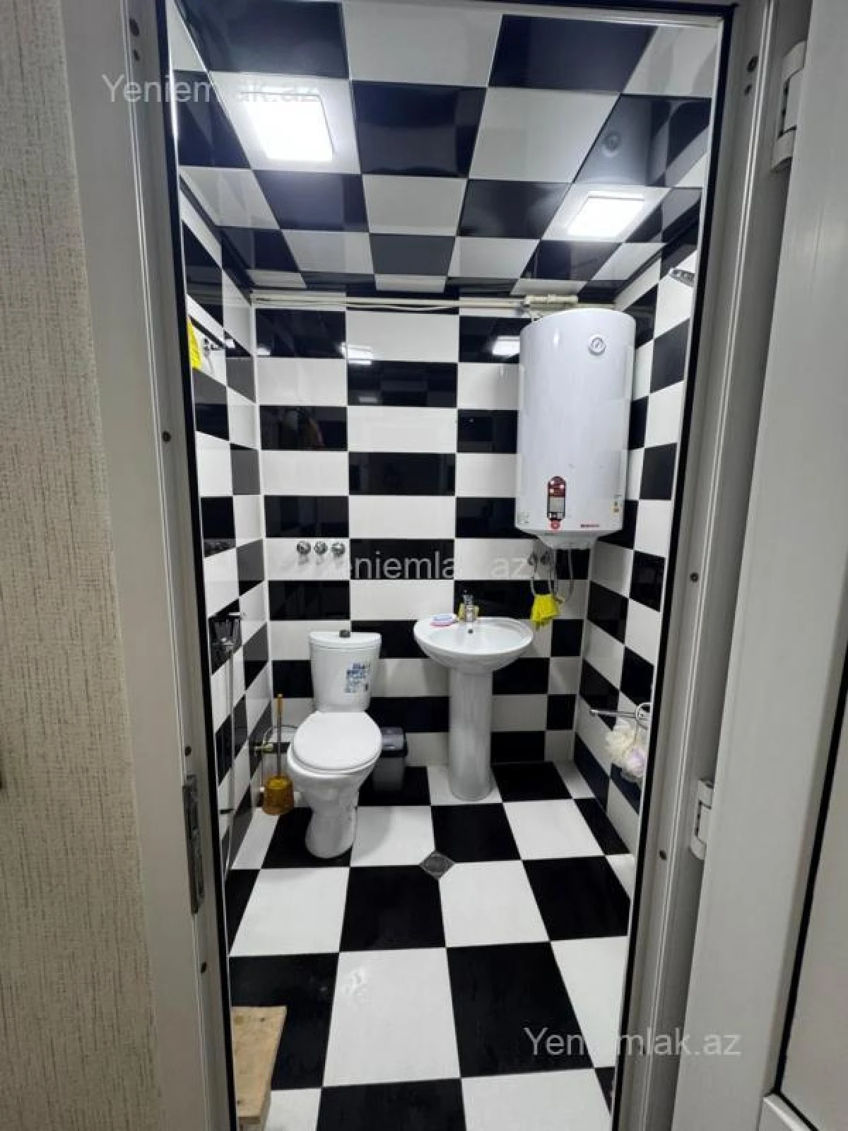Satılır 2 otaqlı köhnə tikili 45 m²