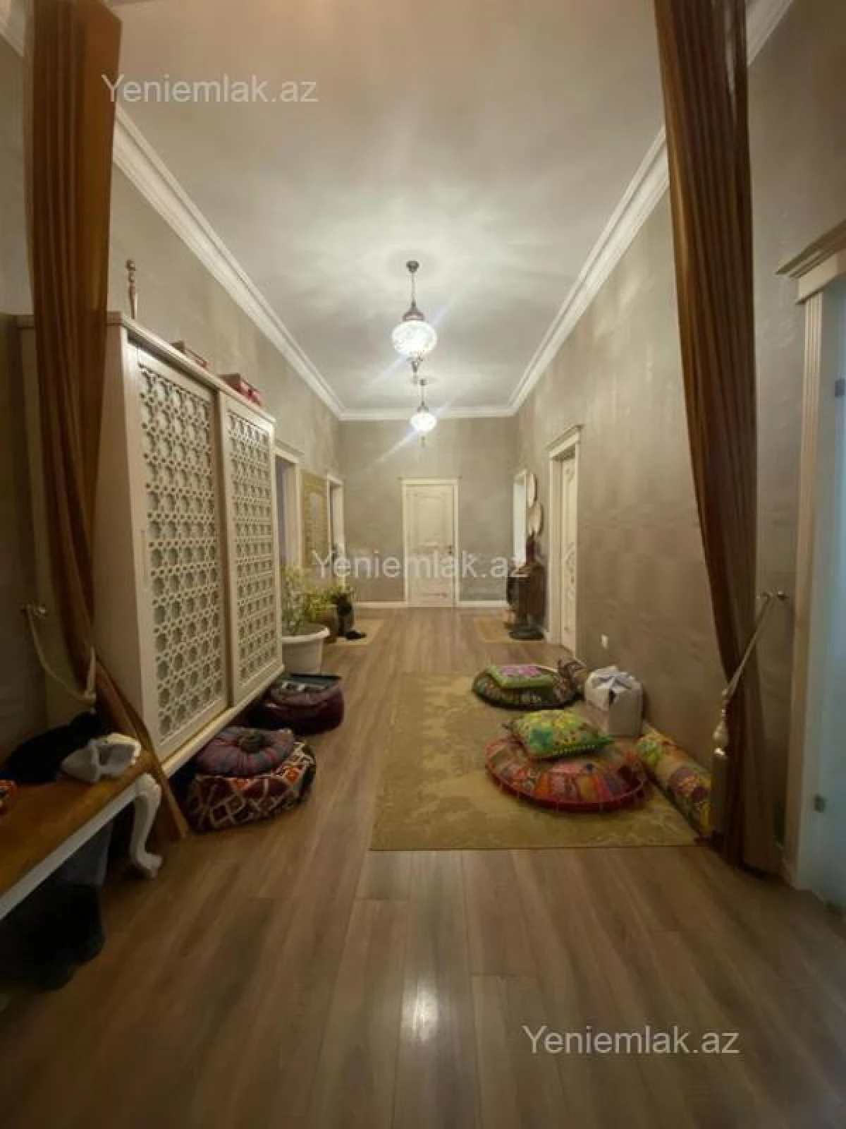 Satılır 4 otaqlı yeni tikili 160 m²