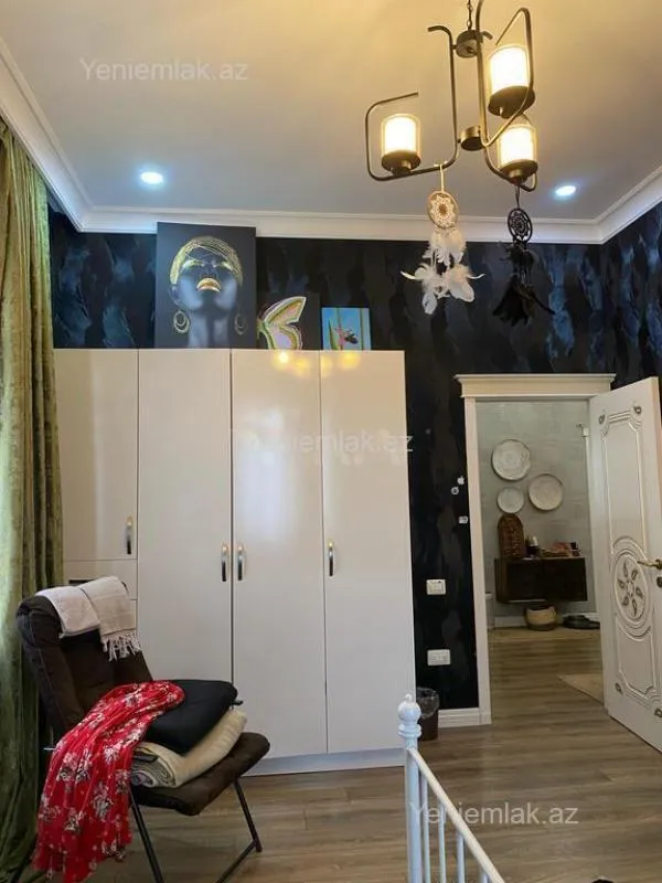 Satılır 4 otaqlı yeni tikili 160 m²