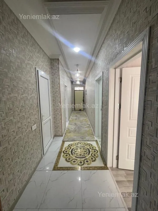 Satılır 5 otaqlı həyət evi 210 m²