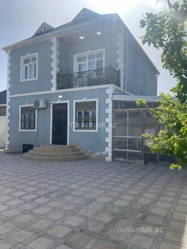 Satılır 5 otaqlı həyət evi 210 m²